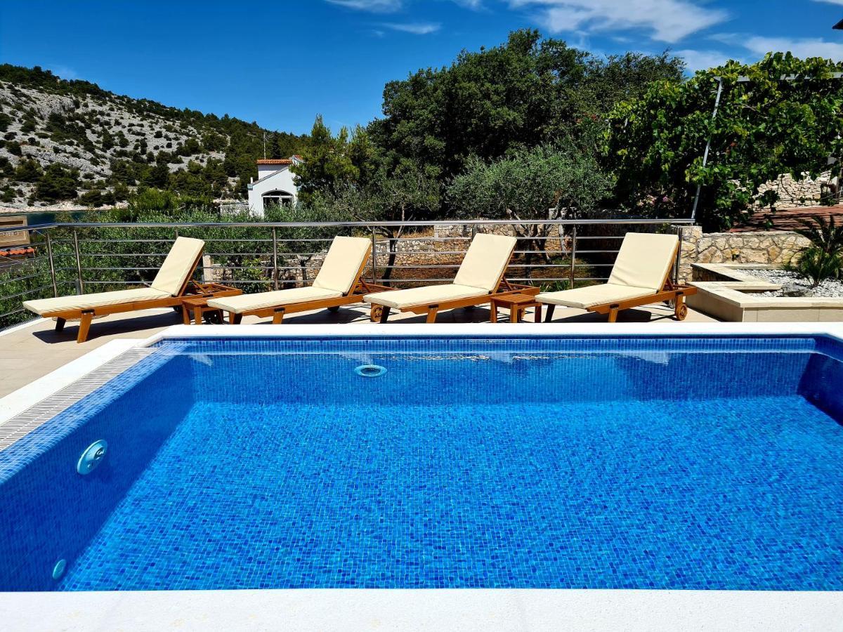 Villa Sucic Razanj 로고즈니차 외부 사진