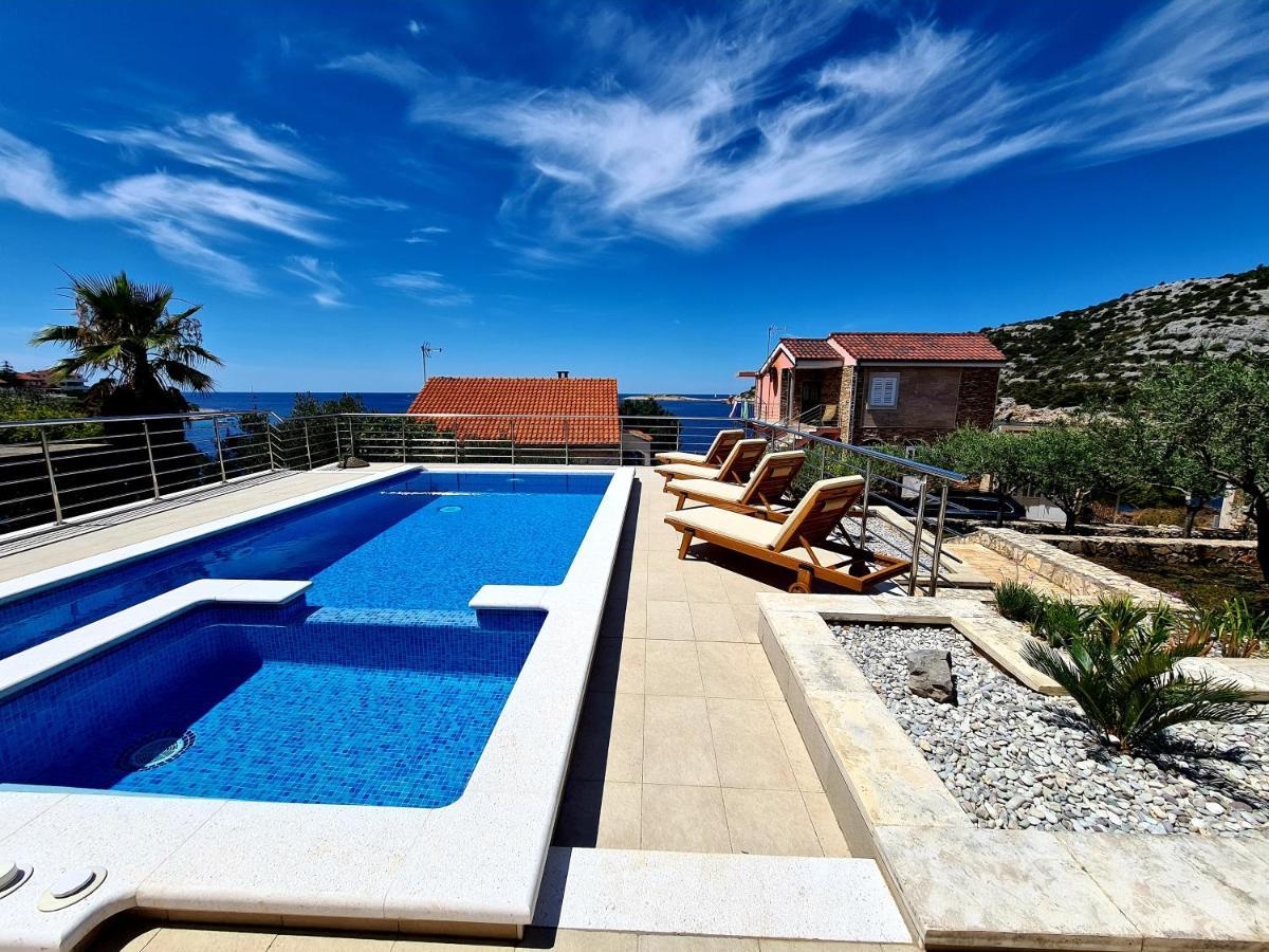 Villa Sucic Razanj 로고즈니차 외부 사진